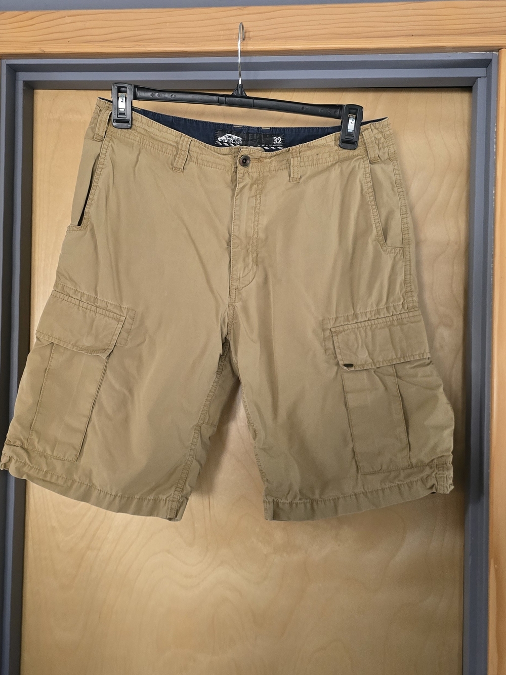 Vans Men's Tan Cargo Shorts with Utility Pockets